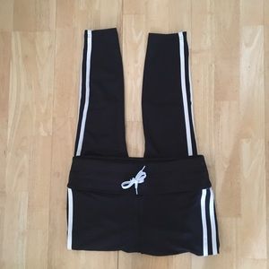 💜1/$16 or 2/$24💜#2 Black w/ white side stripes